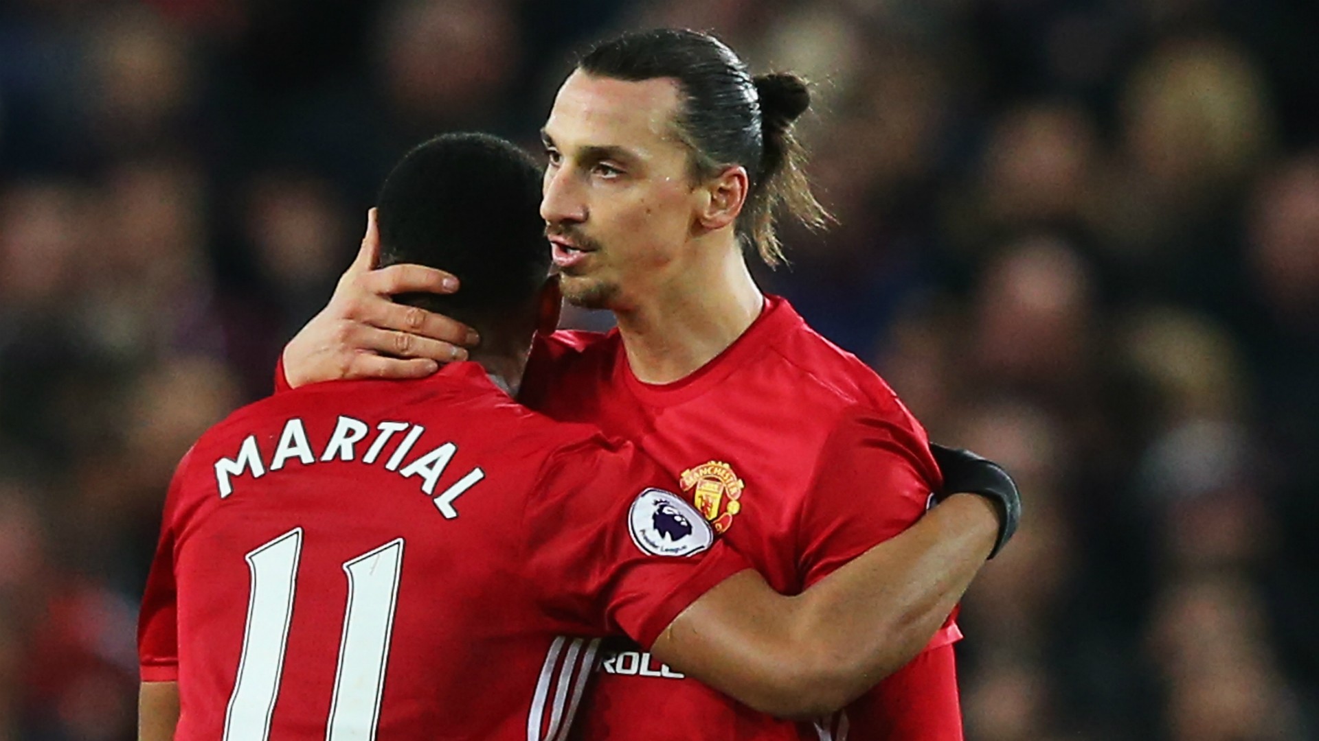 韩国碾压曼联，伊布扛起全队