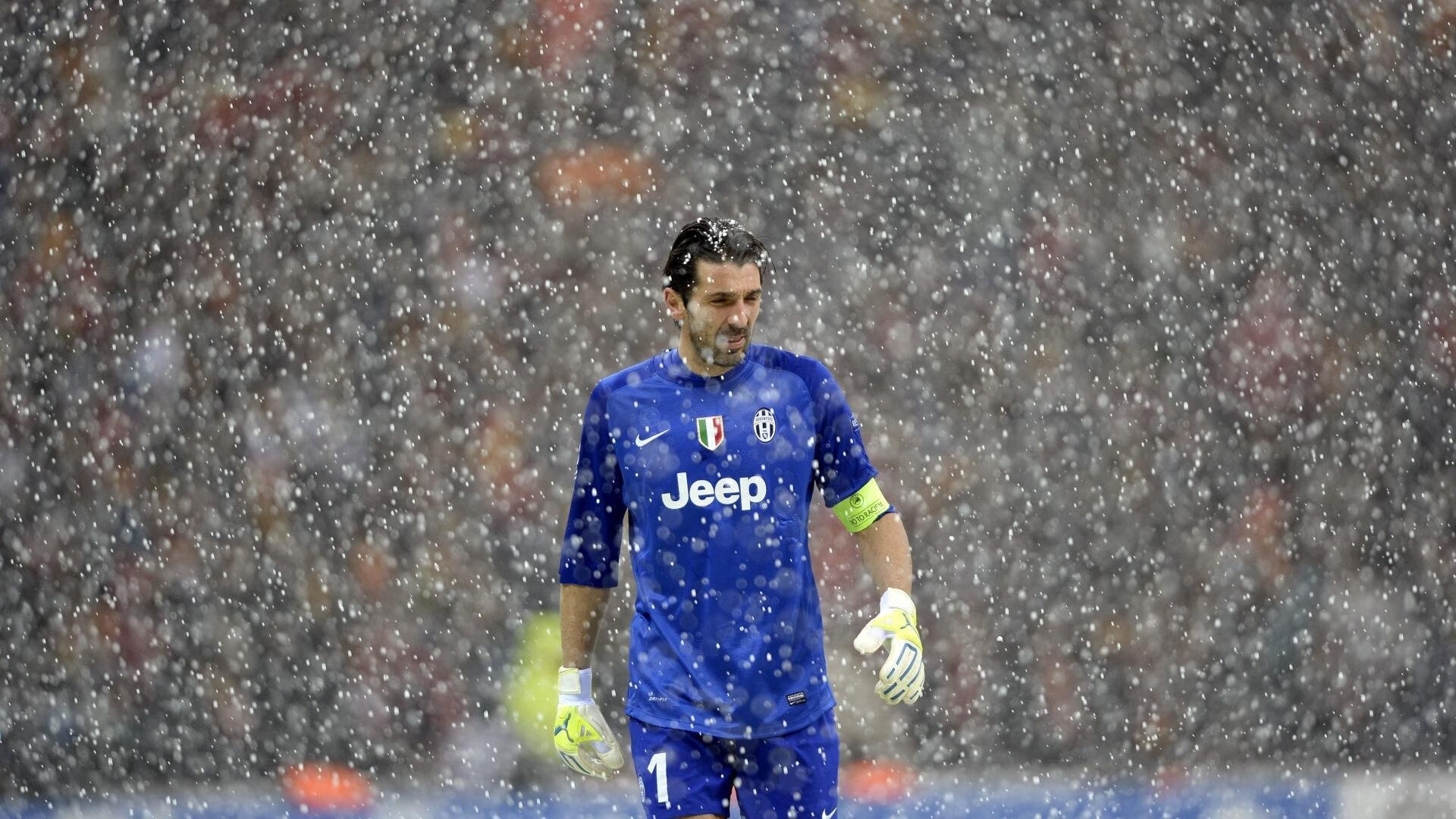 拉沃尔杯上的温网式翻盘,辛纳统治全场的传奇时刻