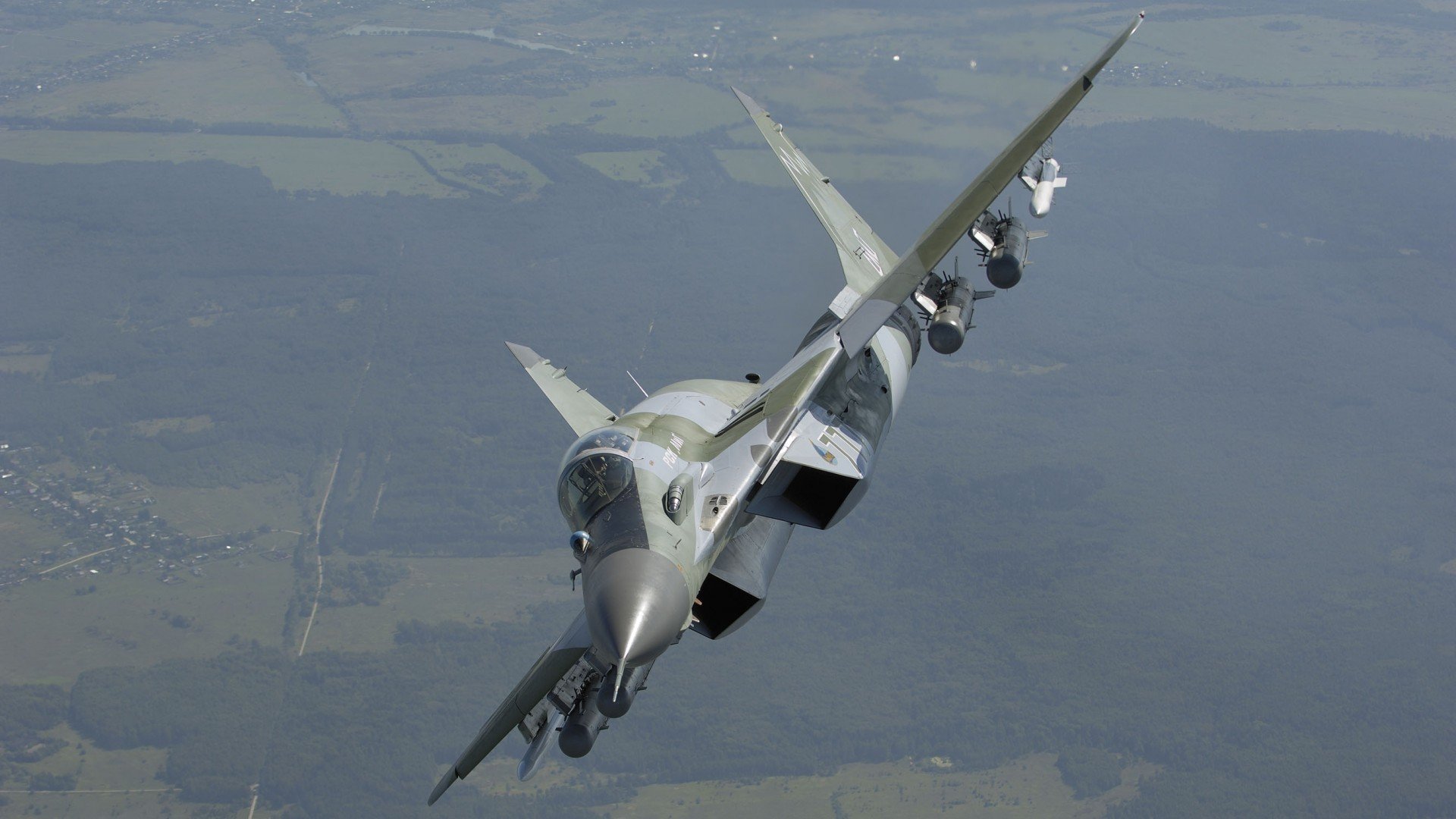 风暴中的锚点，当阿尔及利亚高压遭遇巴斯托尼，为何勒沃库森的解法独一无二？