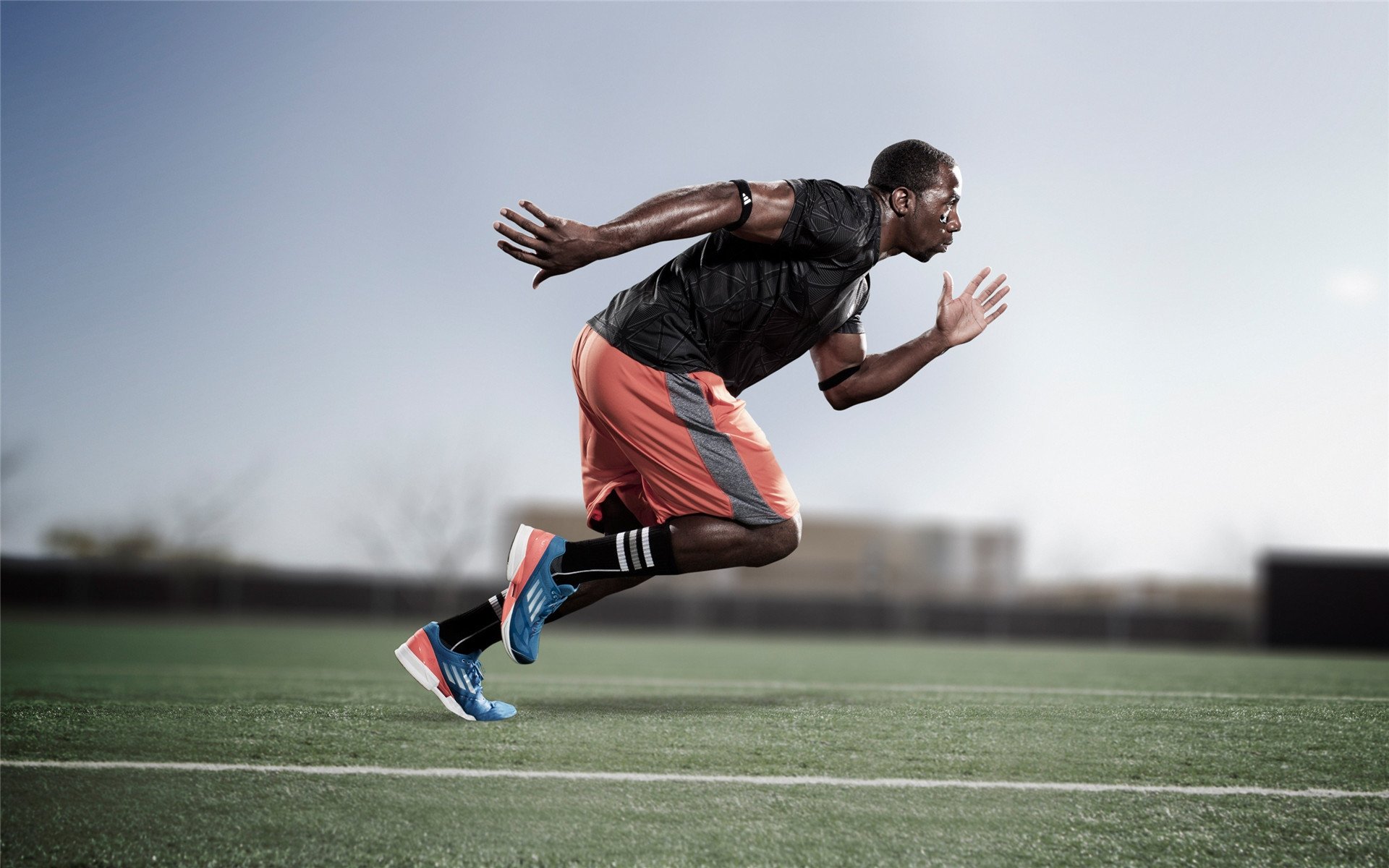 国家德比之夜，当爱德华兹成为黑暗中唯一的光点