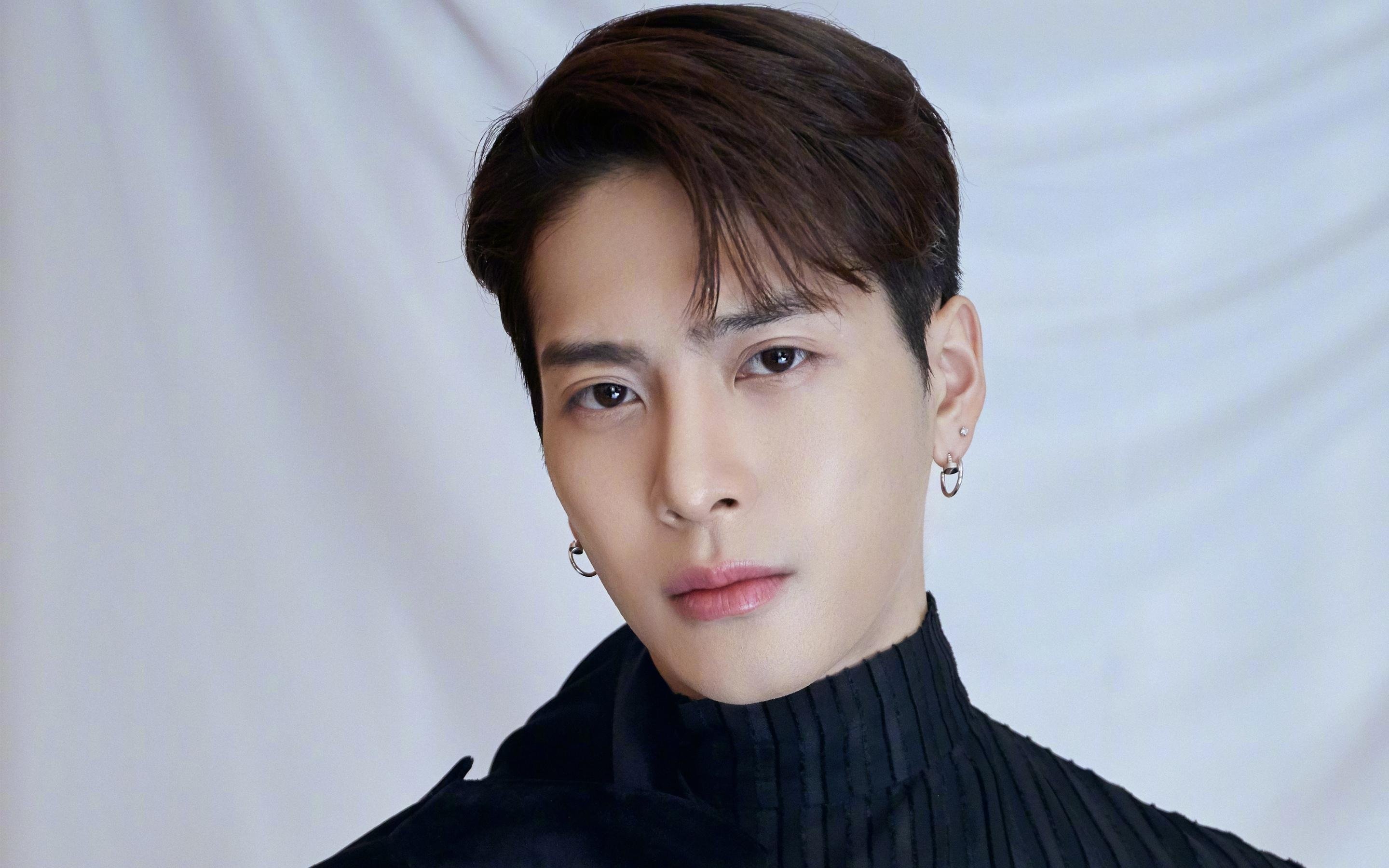 爱游戏在线-当喀什古城遇见费城之光，霍勒迪的全息投影如何帮新疆击败76人